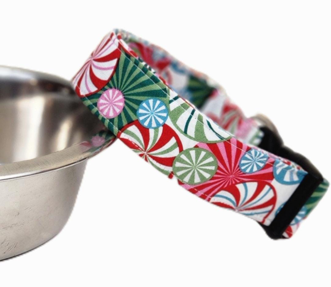 Christmas Peppermints Dog Collar Matching Bows